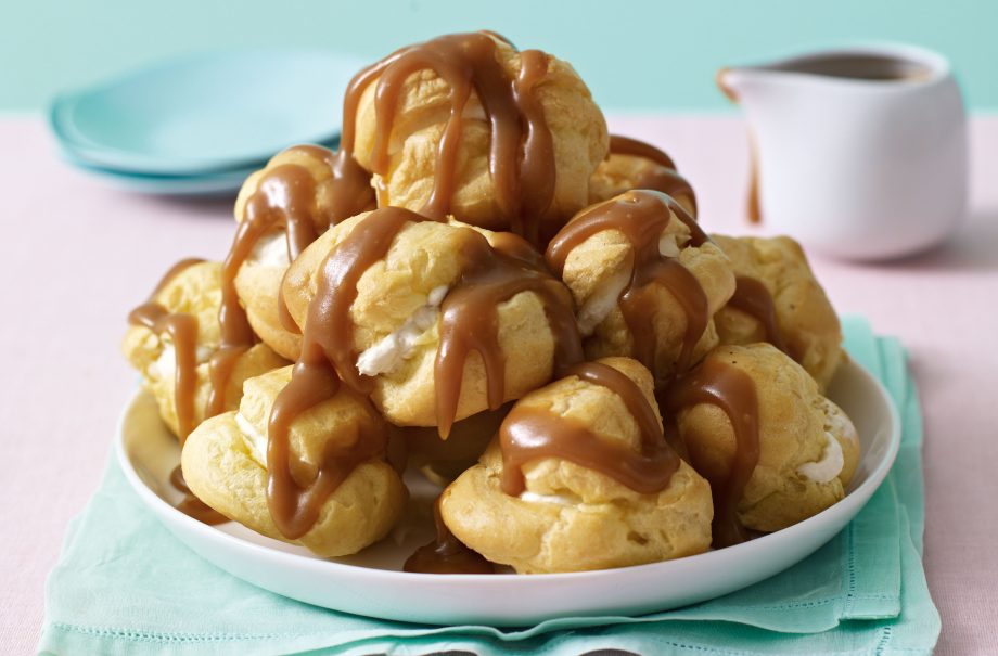 Banoffee profiteroles