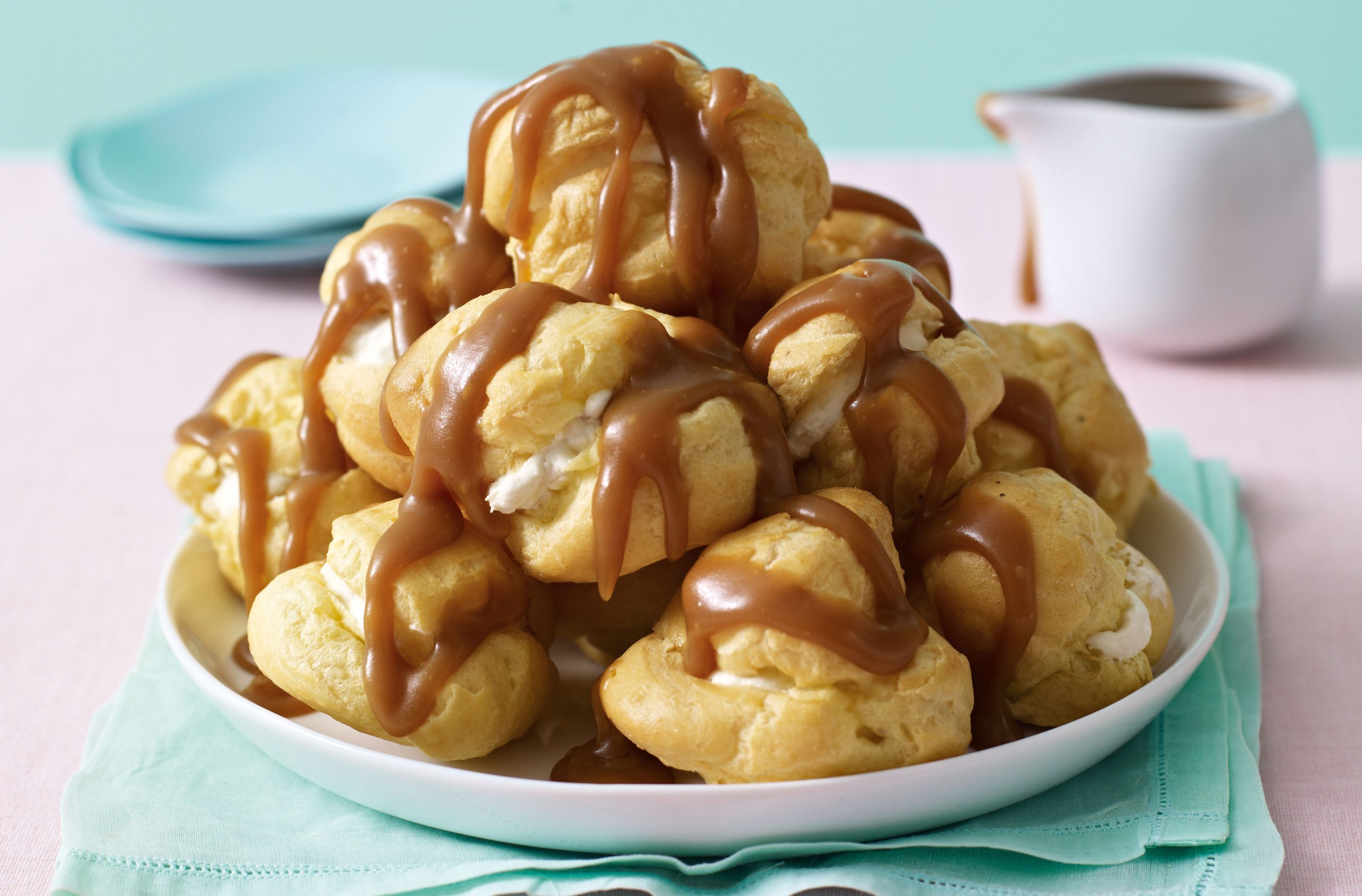 Banoffee profiteroles