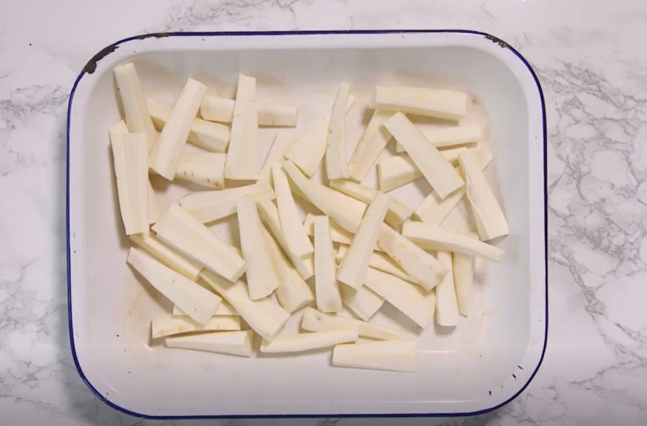 How to cook roast parsnips: Step 1