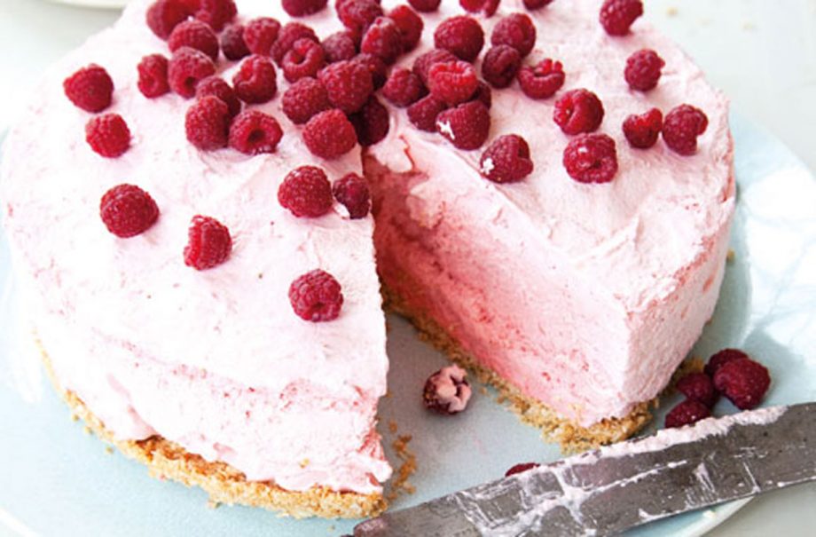 Strawberry cloud cake