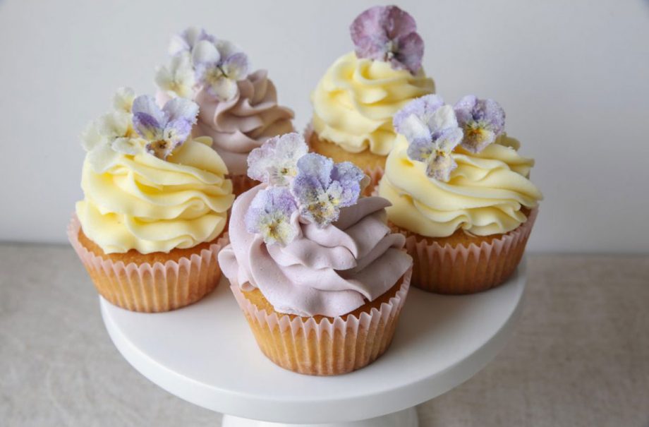 Violet cream cupcakes