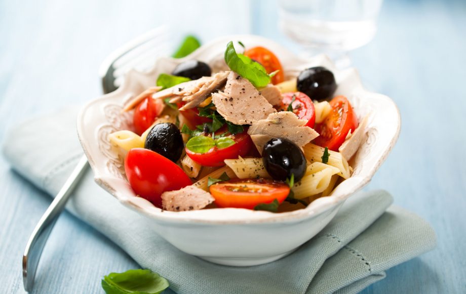 Italian tuna and tomato penne pasta