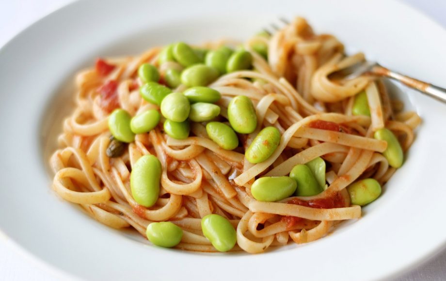 Slow roast tomato and bean pasta