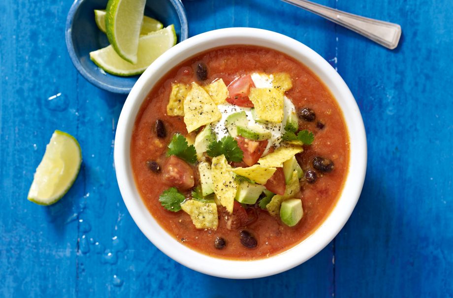 Spicy tomato and bean soup