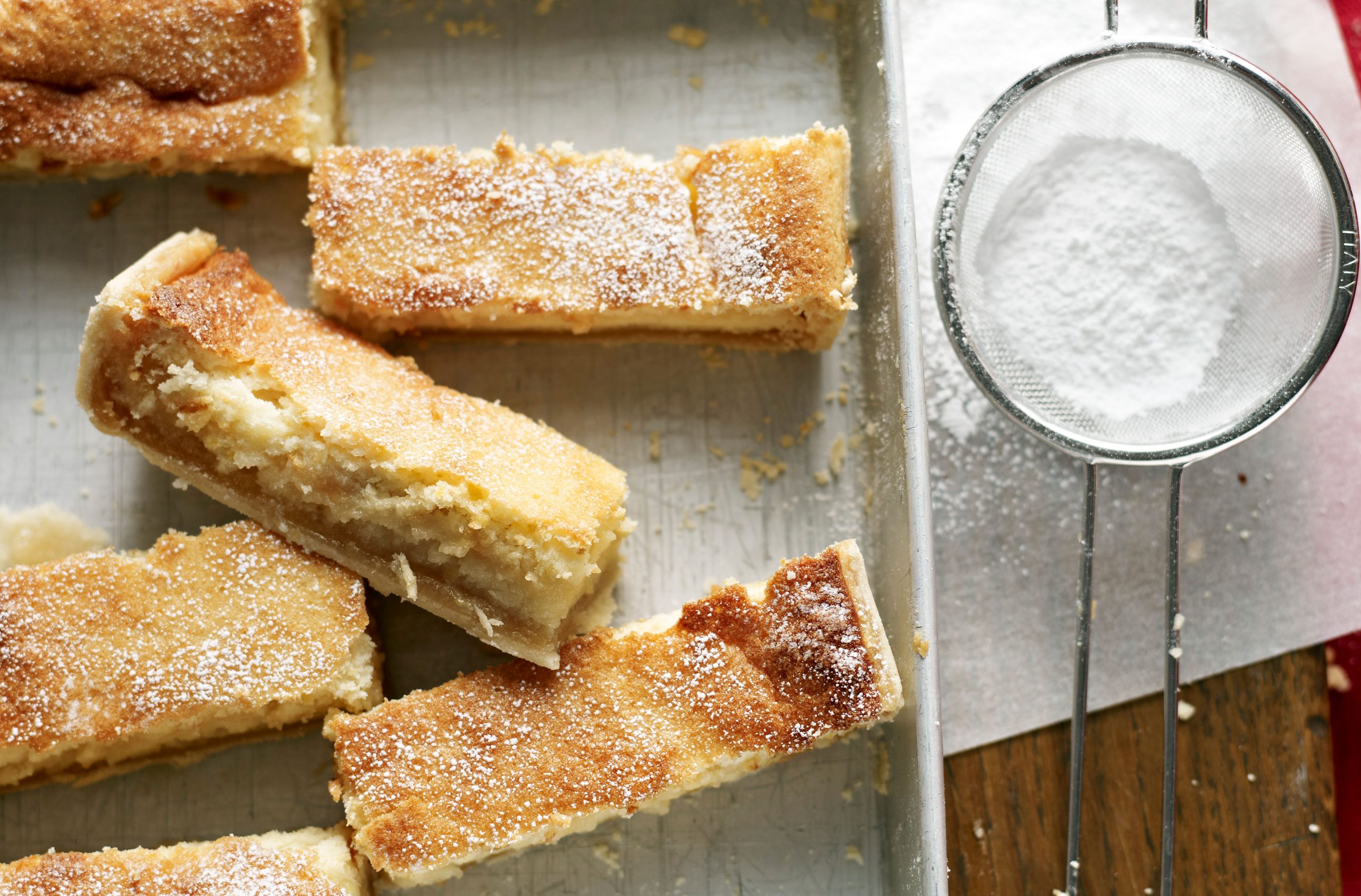 Lemon cheesecake slices