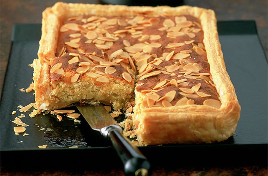 Puffed lemon curd tart