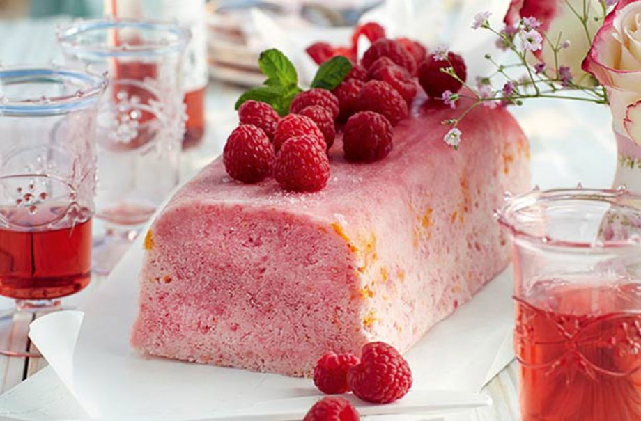 Slimming World's iced raspberry and orange parfait