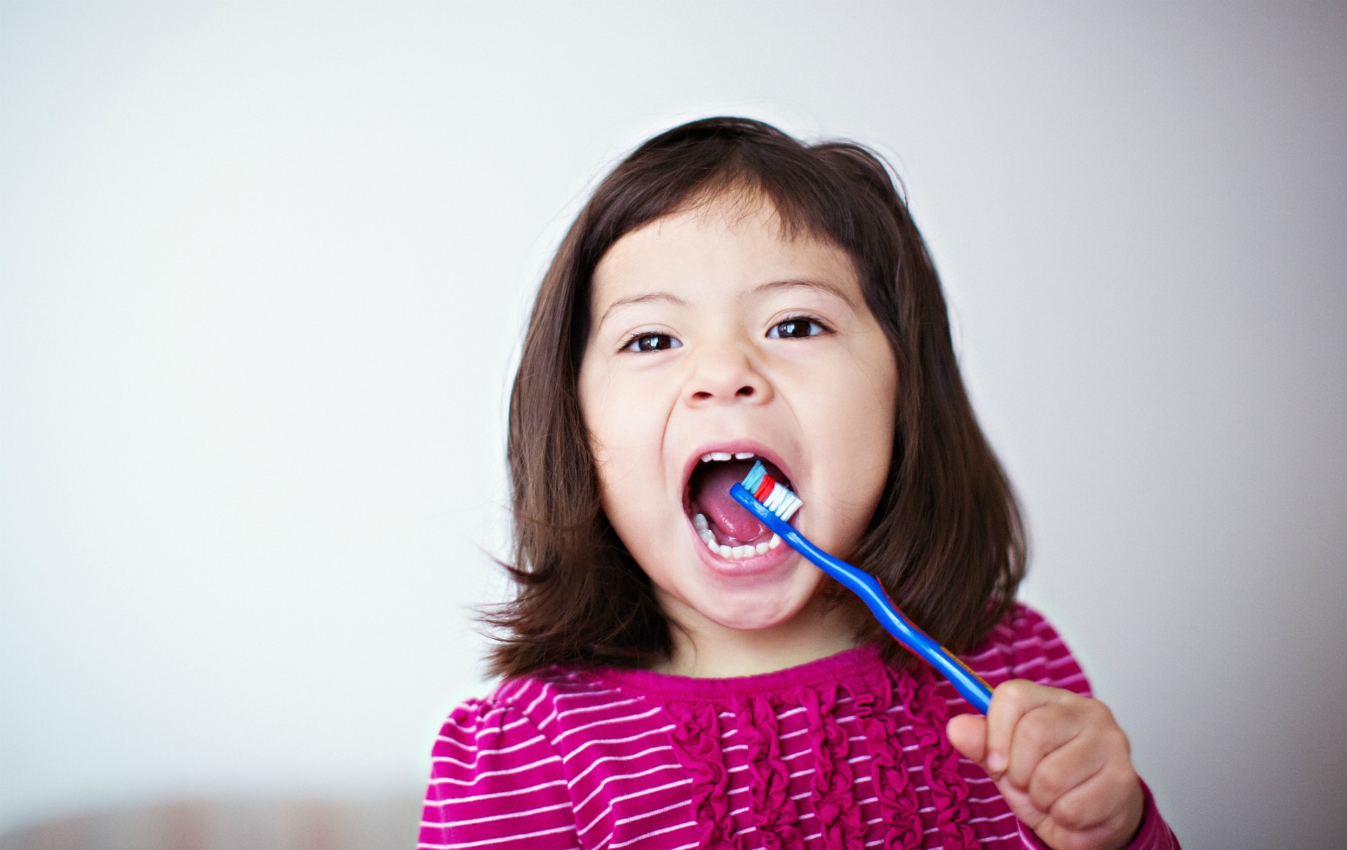 5 easy steps to help you care for your child's baby teeth