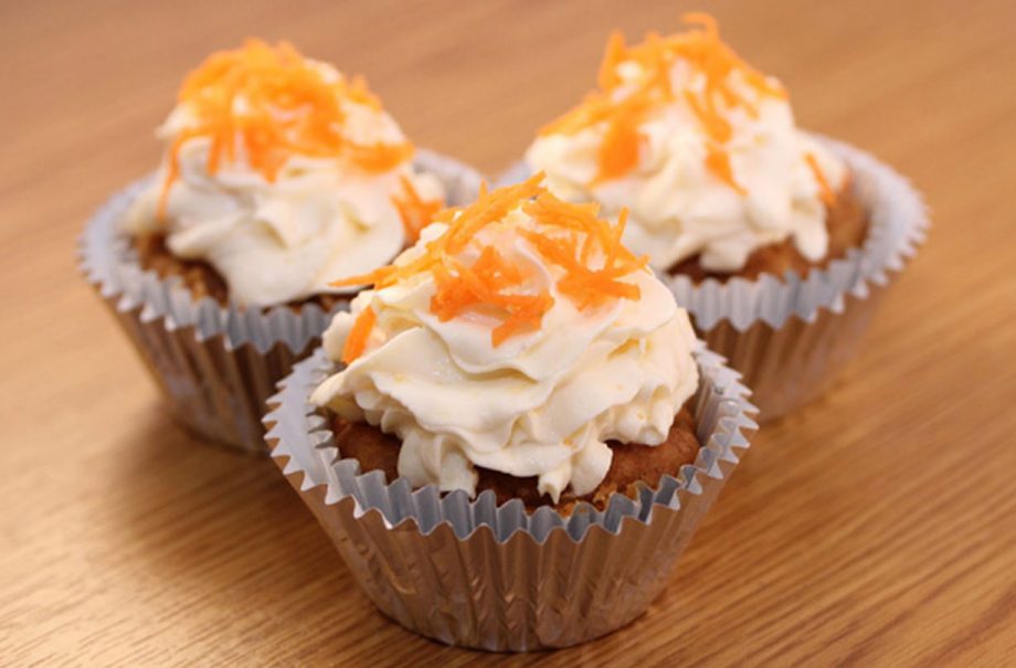 Carrot cake cupcakes