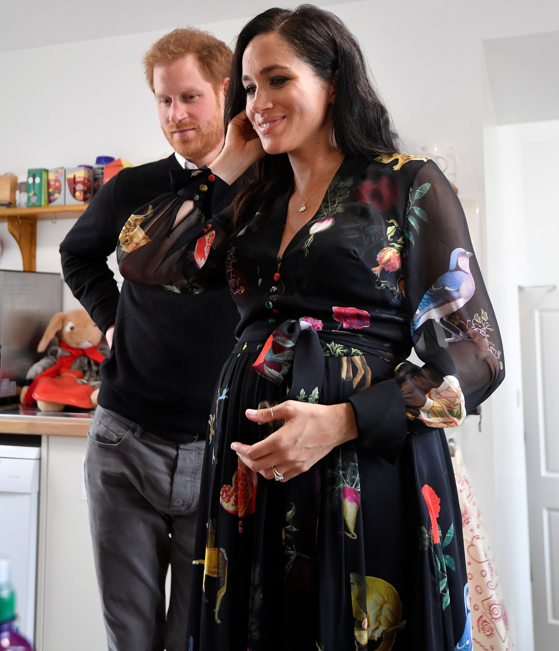 meghan markle feels baby kick