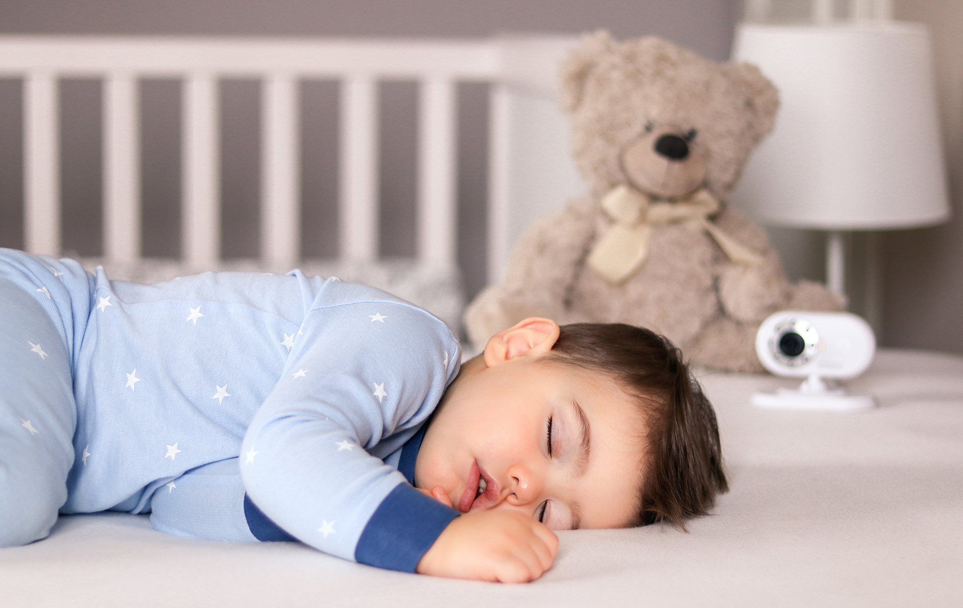 toddler suffocates baby monitor cord