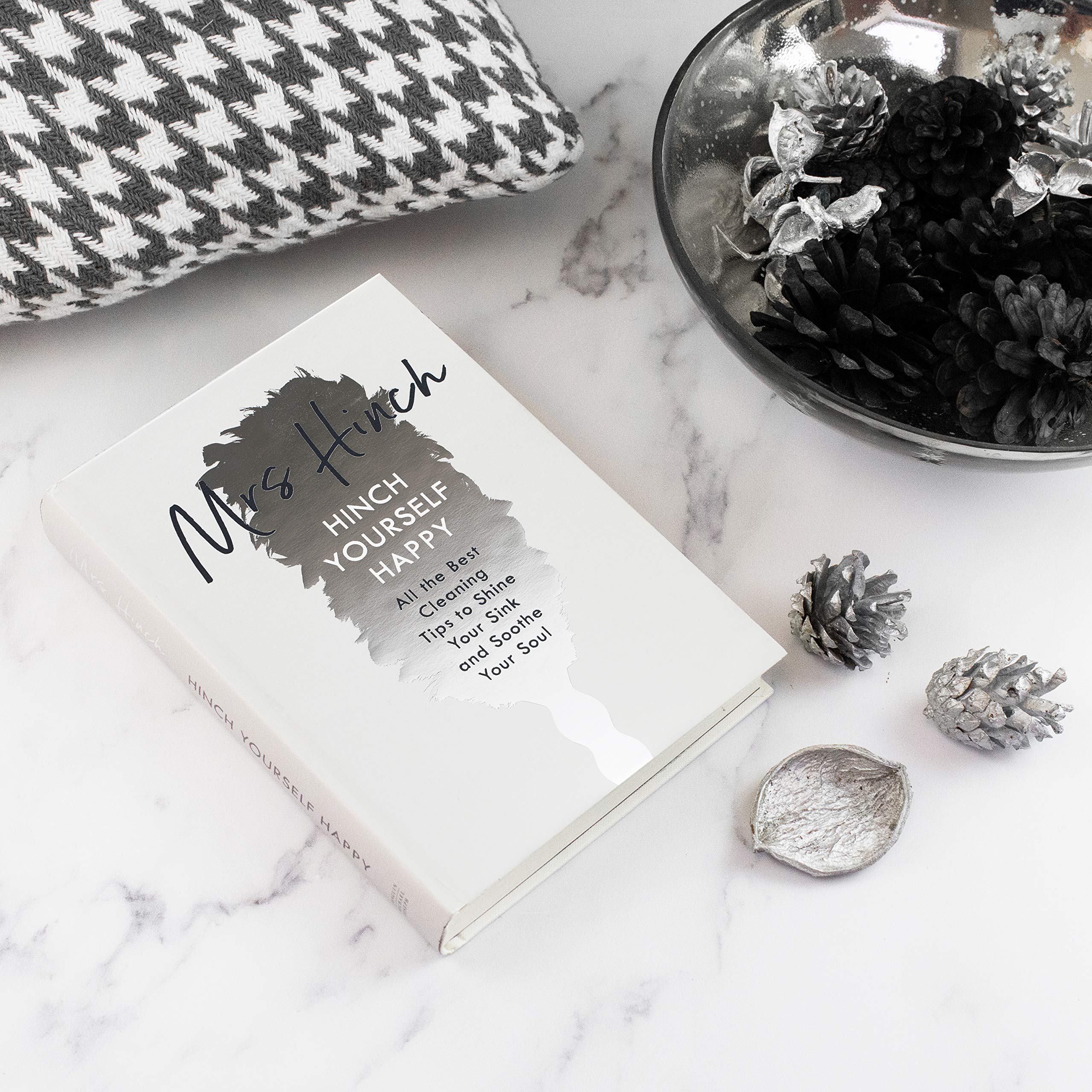 Where you can buy Mrs Hinch's cleaning book for just £5