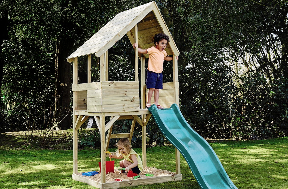 Aldi wooden tree house