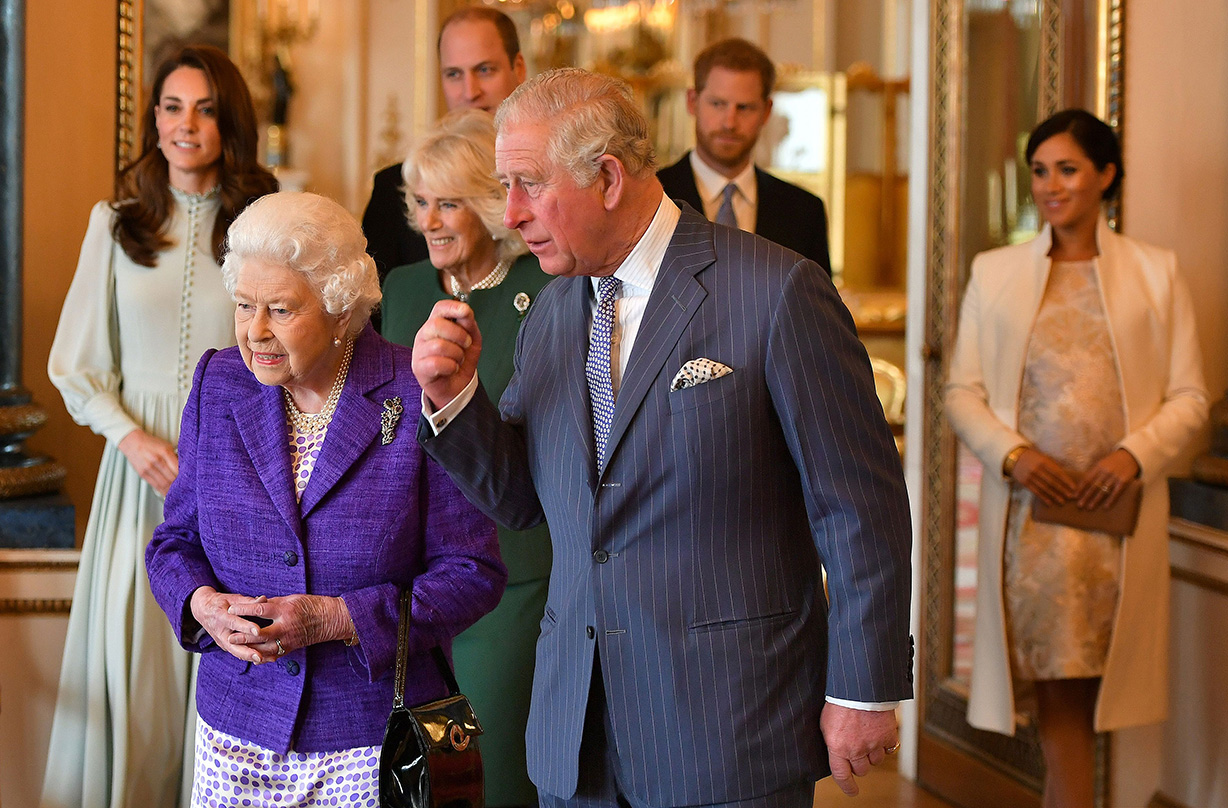 meghan markle prince harry unfollow kate prince william instagram