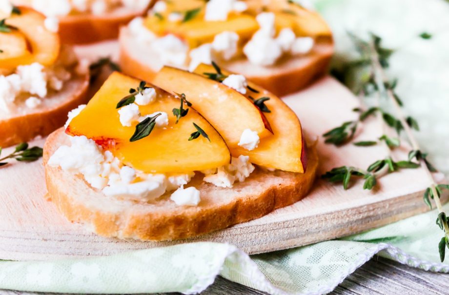 50 quick easy canapes