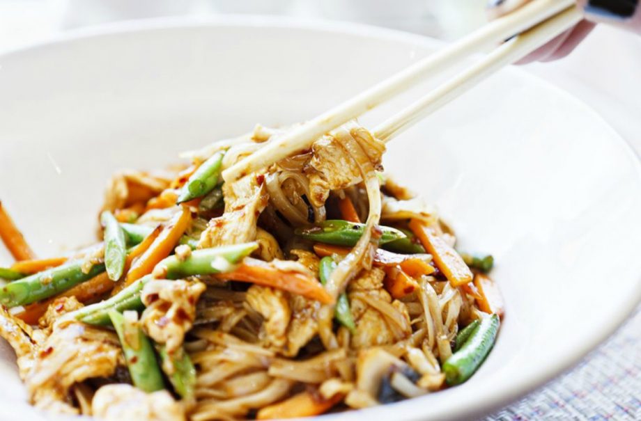 Lemon chicken stir-fry with noodles