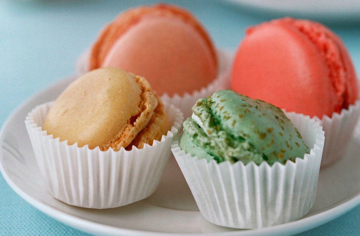 macaroon canapes