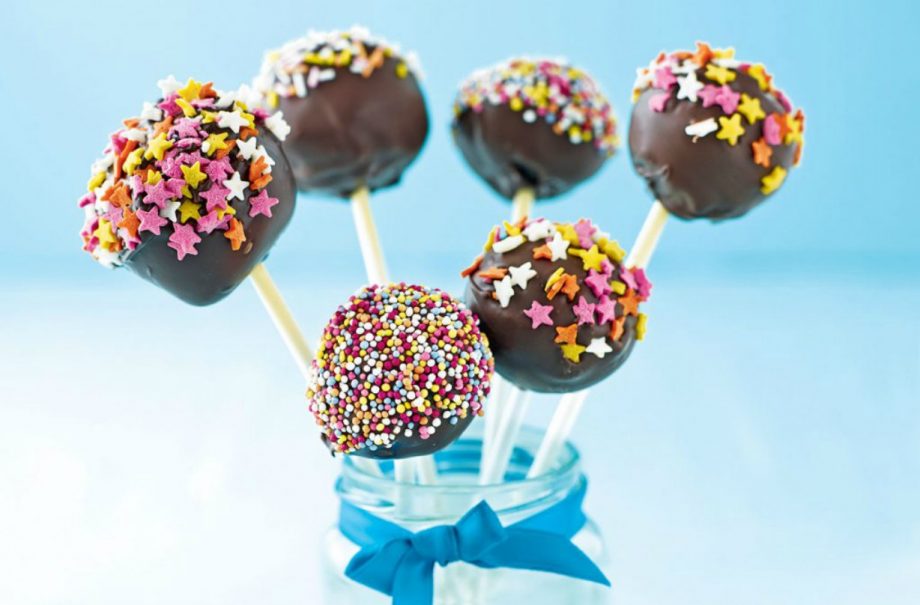 canape recipe_Madeira cake pops