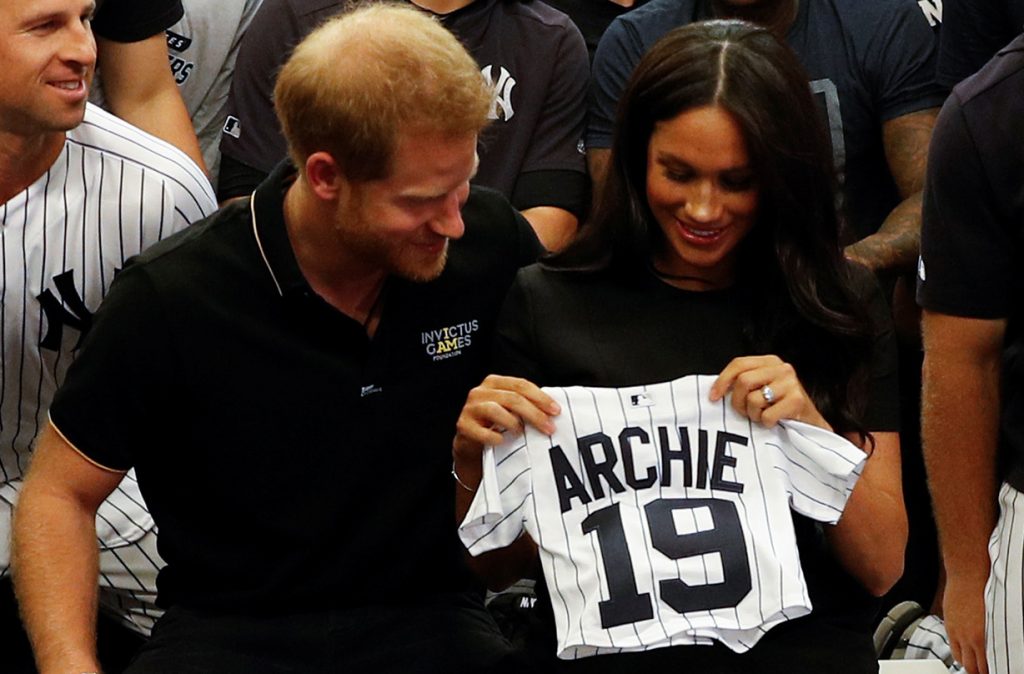 meghan markle prince harry thanks cards archie birth