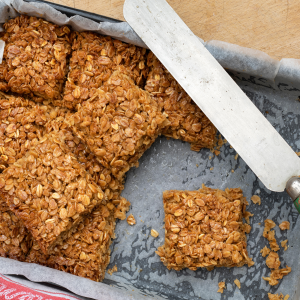 Crunchy peanut butter flapjack-image