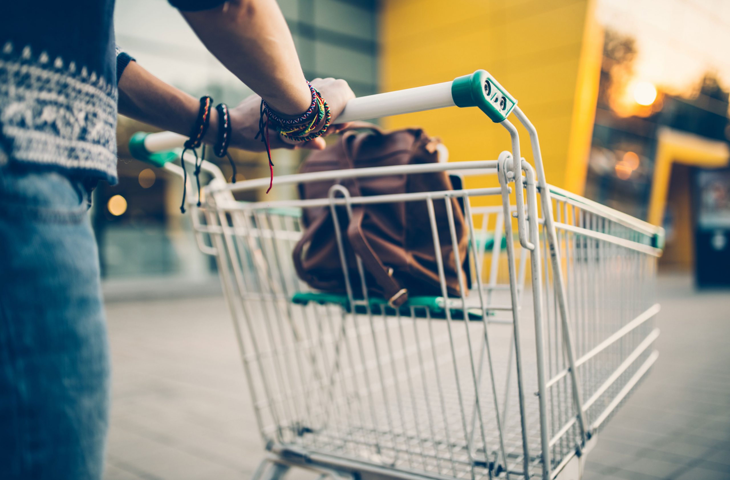 The genius hack for using a trolley when you don’t have a £1 coin