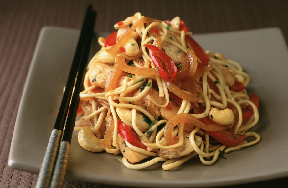 Spicy chicken stir-fry with cashews and peppers