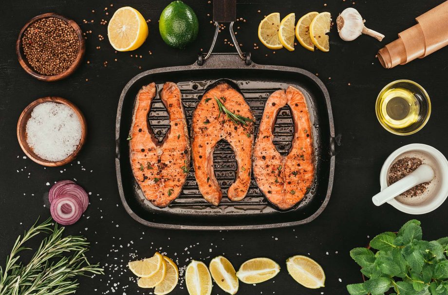 Grilled salmon with ginger, honey and lime
