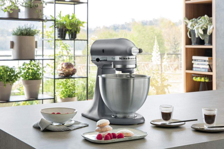 Black Friday 2019 The Iconic Kitchenaid Artisan Mixer Has More