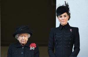 kate middleton sweet tribute poppy brooch