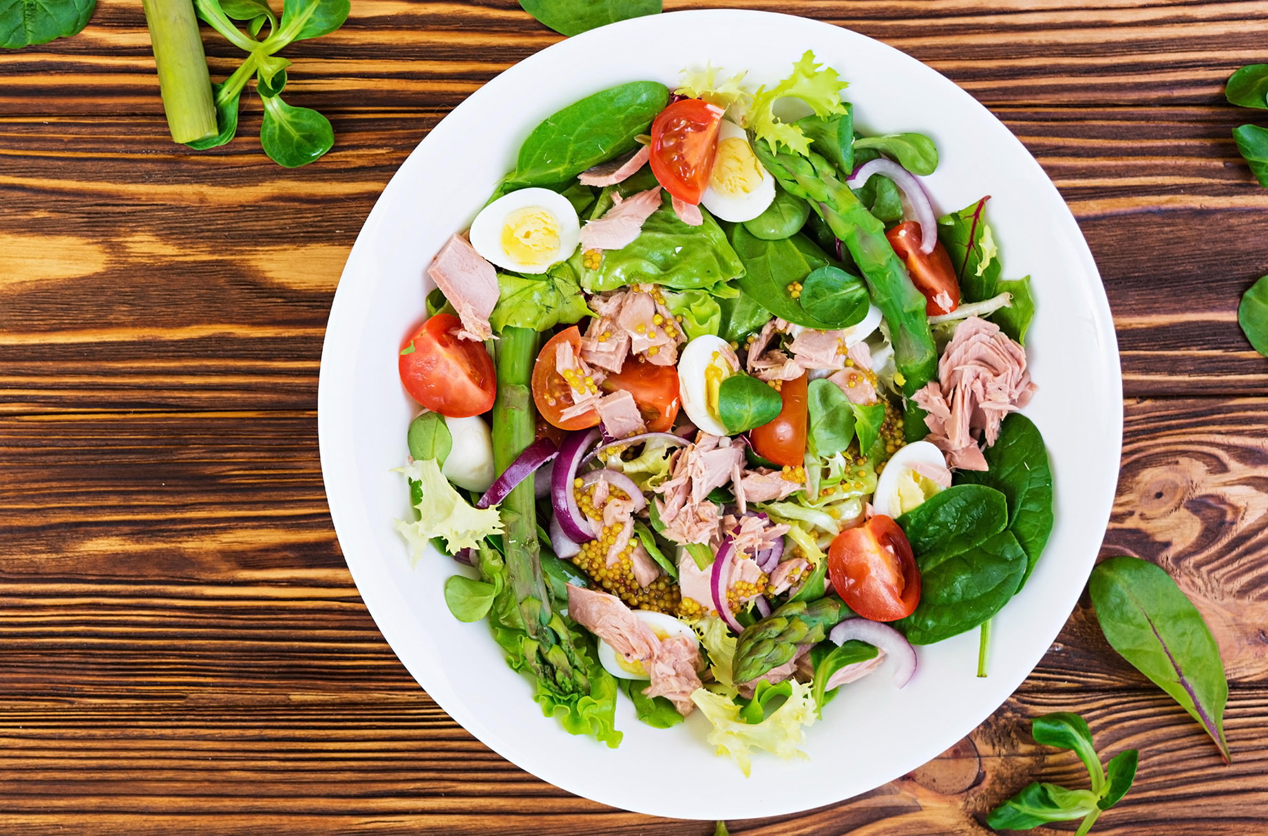 Poached egg salad Nicoise