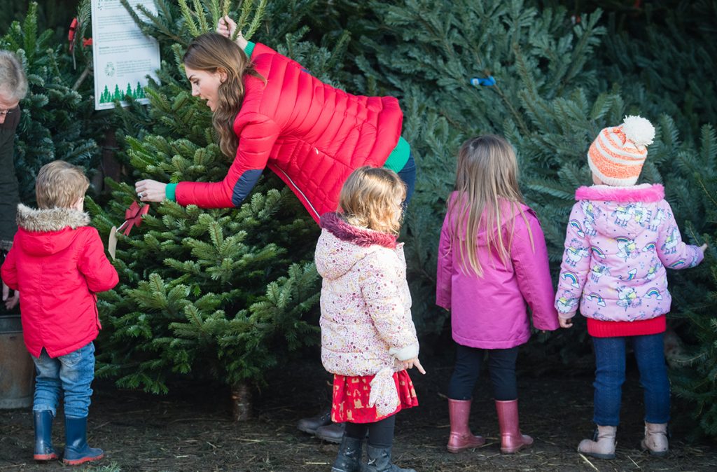 kate middleton sweet moment christmas day out
