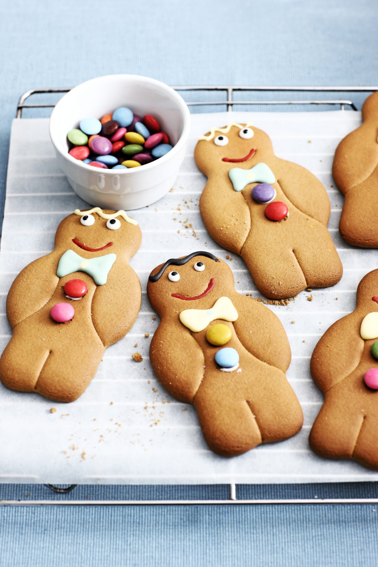 How To Make Gingerbread Biscuits Baking Recipes GoodtoKnow