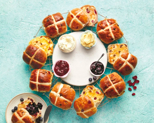 Aldi have released new hot cross buns with a sticky toffee pudding flavour