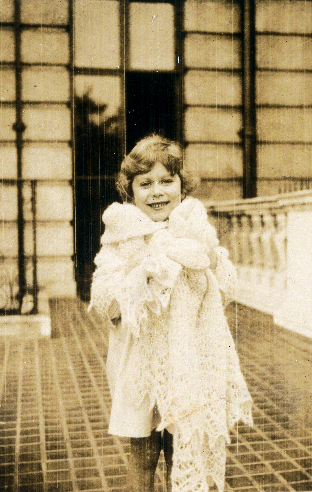 royal baby pictures: Queen