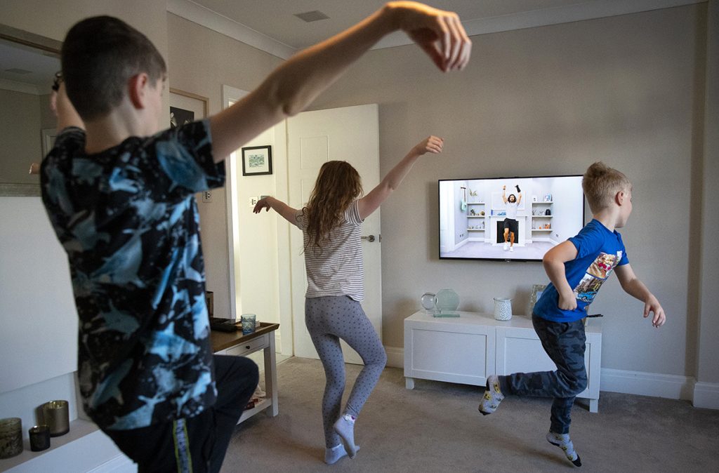 joe wicks shares sweet note child admires workout videos coronavirus