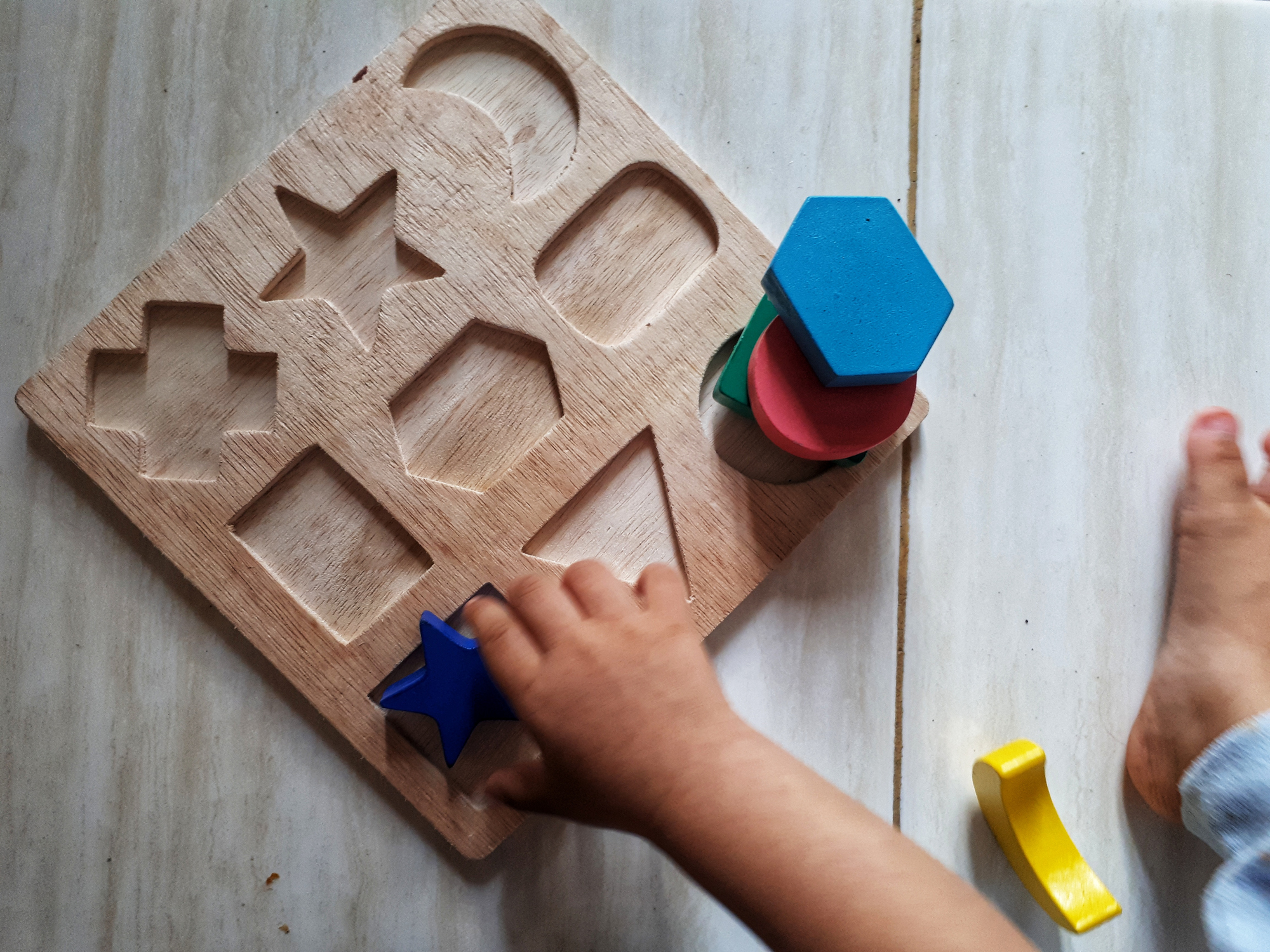 toys for one year olds uk