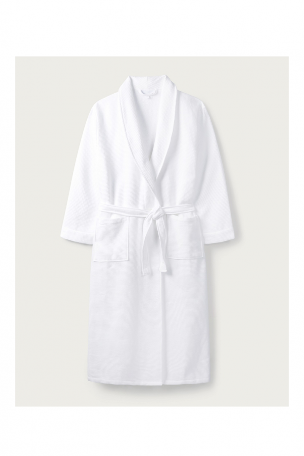 the white company robe