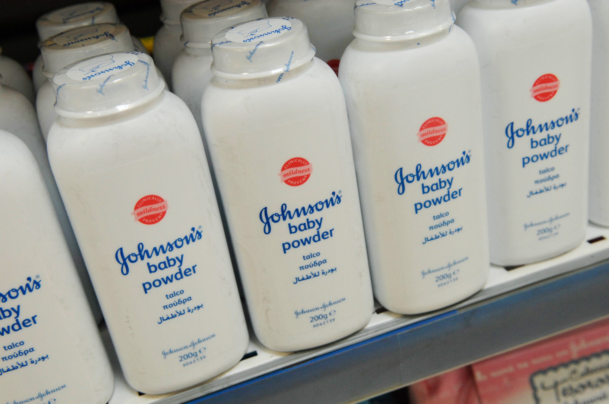 johnson's baby powder bulk