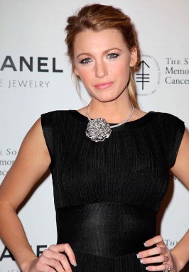 Statement Necklaces: Celebrity Trend - Blake Lively - 1