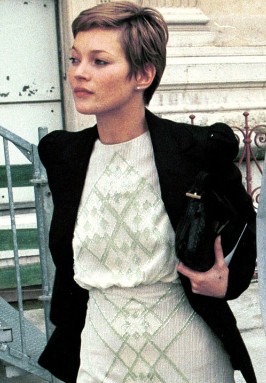 Kate Moss: Style Evolution - March 2001 - 5