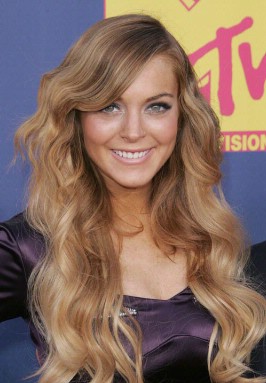 Hair Crush: Lindsay Lohan - Rapunzel waves - 3