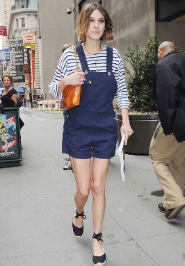 Alexa Chung's fashionable life! - Alexa Chung in APC - 21