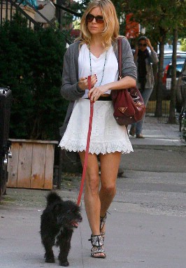 Sienna Miller: Best Dressed Dog Walker! - Sienna's Sex And The City Moment - 1