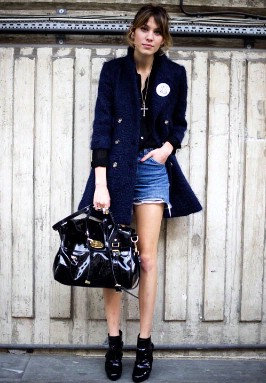 Alexa Chung's fashionable life! - Alexa Chung at Topshop Unique - 11