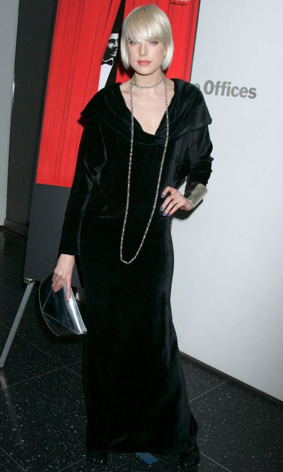 Agyness Deyn At The Valentino Film Premiere, March 2009
