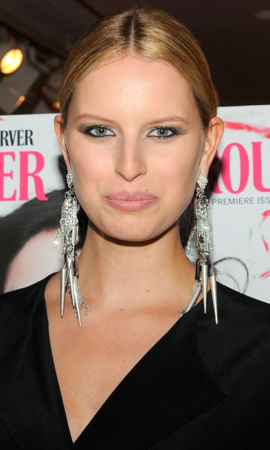 Karolina Kurkova Wearing Statement Silver Drop Earrings, September 2009