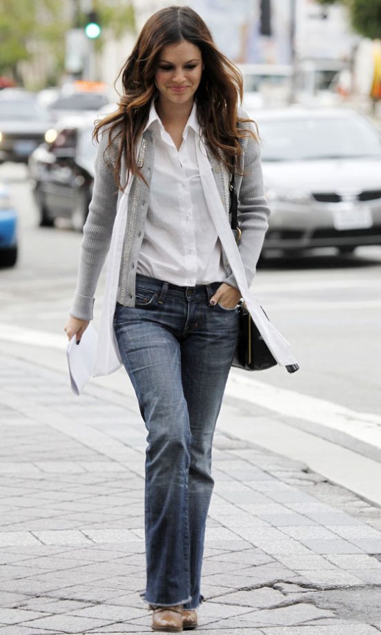 Rachel Bilson Wearing A Grey Cardigan And White Shirt, January 2010