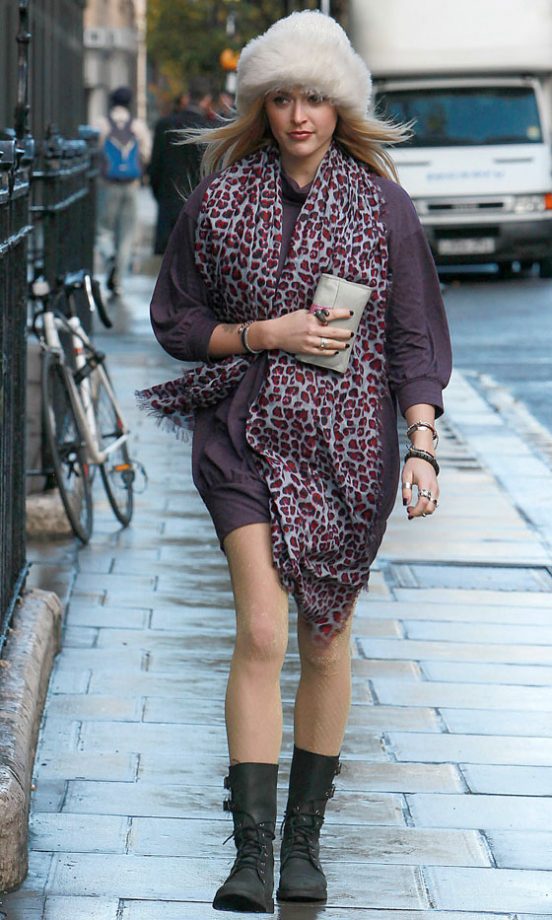 Fearne Cotton Wearing A Leopard-Print Scarf, November 2009
