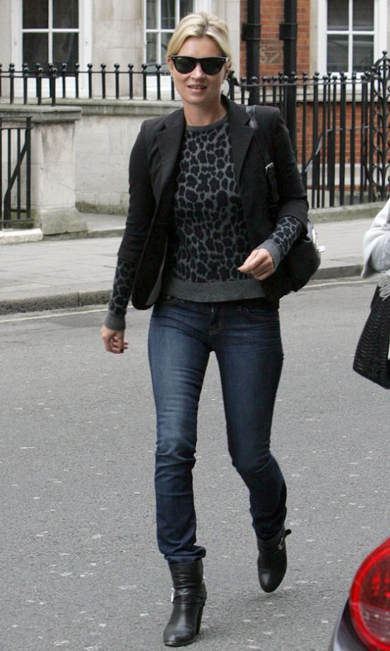 Kate Moss Wearing A Leopard-Print Jumper, March 2009