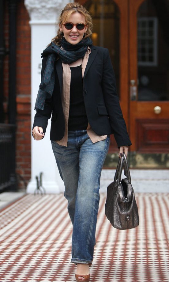 Kylie Minogue Wearing Jeans And A Black Blazer, January 2010